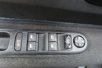 Peugeot 3008 Peugeot 3008 1.6 VTi ST picture 9