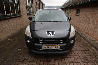 Peugeot 3008 Peugeot 3008 1.6 VTi ST picture 2