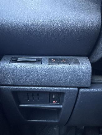 Peugeot 3008 1.6 VTi ST picture 13