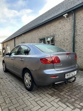 Mazda 3 1.6 Touring picture 4