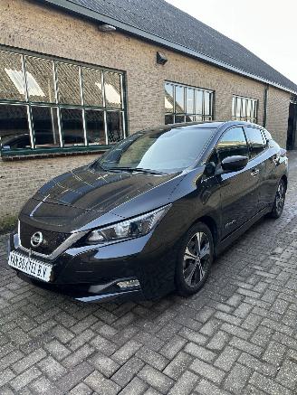 Schadeauto Nissan Leaf N-Connecta 40 kwh 2019/12