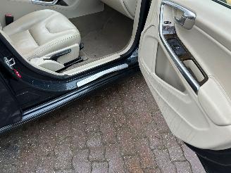 Volvo V-60 2.4 D6 AWD Plug-In Hybrid Summum picture 22