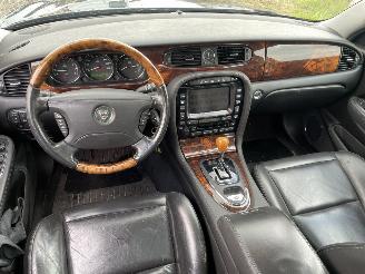 Jaguar XJ 3.0 V6 Sport picture 17