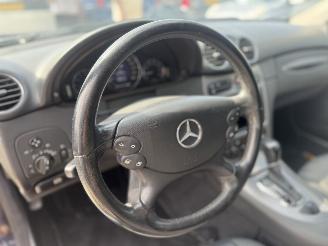 Mercedes CLK Mercedes CLK-klasse Cabrio 240 Avantgarde picture 10