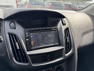 Ford Focus 1.0 Ecoboost Trend! picture 10