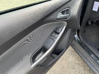 Ford Focus 1.0 Ecoboost Trend! picture 15