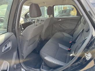 Ford Focus 1.0 Ecoboost Trend! picture 14