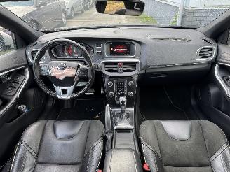 Volvo V-40 2.0 D2 Momentum R-design picture 17