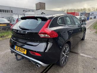 Volvo V-40 2.0 D2 Momentum R-design picture 6