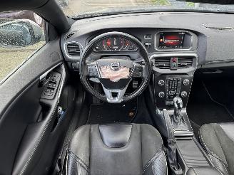 Volvo V-40 2.0 D2 Momentum R-design picture 16