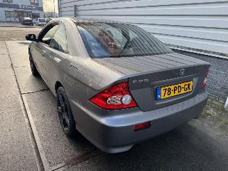 Honda Civic 2 DR 1.7i LS picture 2