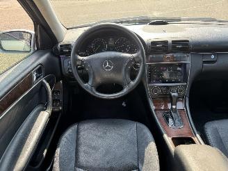 Mercedes C-klasse c-klasse 280 Elegance picture 21