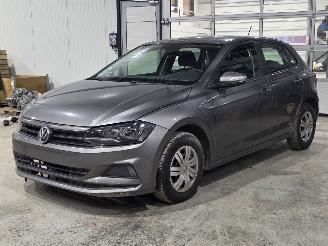 damaged passenger cars Volkswagen Polo Trendline 2018/12