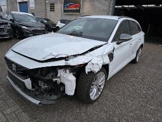 Auto incidentate Seat Leon FR 1.4 eTSI Hybrid Sportstourer Memory Led Navi Camera Leder 27gr.! 2021/5