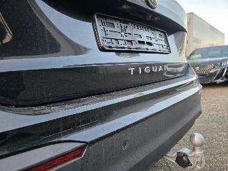 Volkswagen Tiguan 2.0 TDI DSG Virtual Head-Up IQ-Light 360view Navi Stuurverw. Stoelverw. Acc Trekhaak 110KW/150PK picture 18