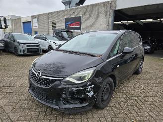 uszkodzony samochody osobowe Opel Zafira Tourer Cosmo 7-Persoons Leder Led Navi Camera Stoelverw. Trekhaak 99KW/135PK 2017/6
