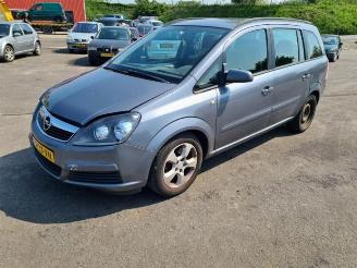 Auto da rottamare Opel Zafira Zafira (M75), MPV, 2005 / 2015 2.2 16V Direct Ecotec 2005/10