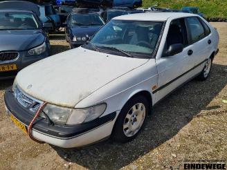 Salvage car Saab 900 900 II, Hatchback 5-drs, 1993 / 1998 2.0 i,Si 16V 1997/3