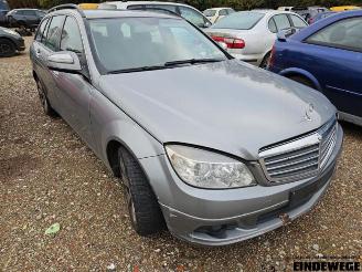 Coche siniestrado Mercedes C-klasse C Estate (S204), Combi, 2007 / 2014 2.2 C-200 CDI 16V . 2007/12