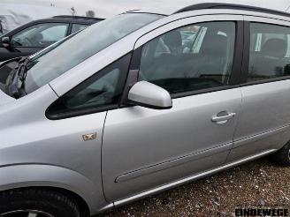 Opel Zafira Zafira (M75), MPV, 2005 / 2015 1.6 16V picture 9