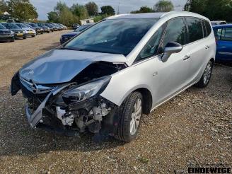 Auto da rottamare Opel Zafira Zafira Tourer (P12), MPV, 2011 / 2019 2.0 CDTI 16V 110 Ecotec 2013/6