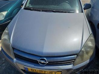 Opel Astra Astra H (L48), Hatchback 5-drs, 2004 / 2014 1.6 16V Twinport picture 12