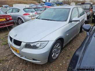 Salvage car BMW 3-serie 3 serie (E90), Sedan, 2005 / 2011 320i 16V 2005/7