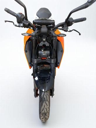 KTM 390 Duke  picture 21