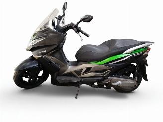 Kawasaki  J 300 picture 2