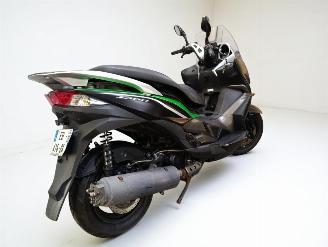 Kawasaki  J 300 picture 3