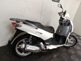 Peugeot  125 LX picture 3