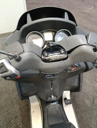 Piaggio  500 MP3 picture 18