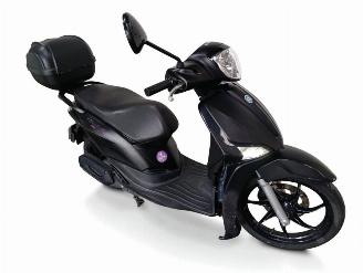 damaged scooters Piaggio  LIBERTY MODEL ABS 2021/8