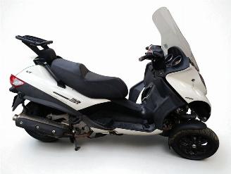 damaged scooters Piaggio  MP3 MODEL LT 2010/9
