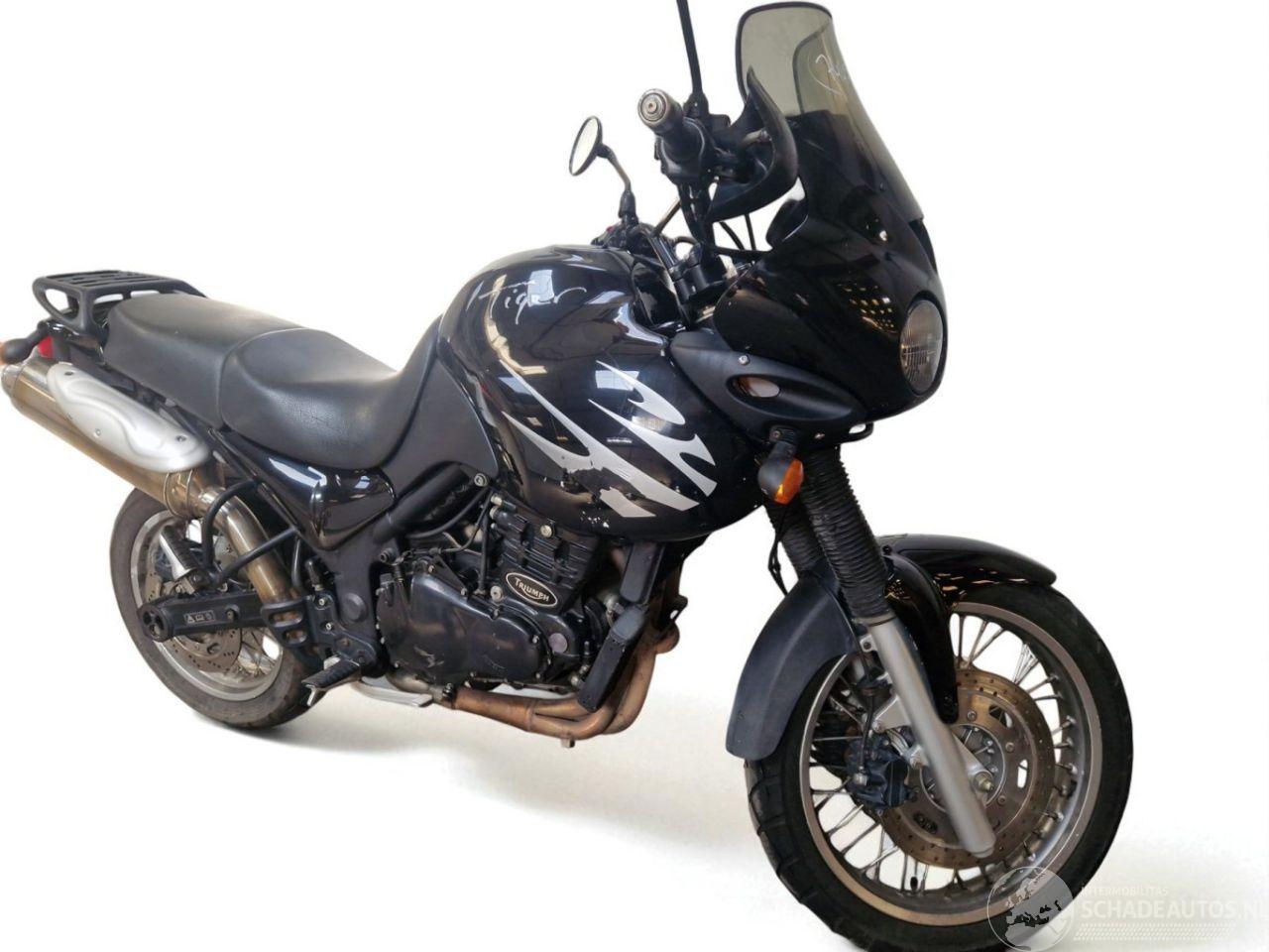 Triumph Tiger 