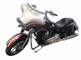 dommages motocyclettes  Harley-Davidson Street Glide CVO 2011/1