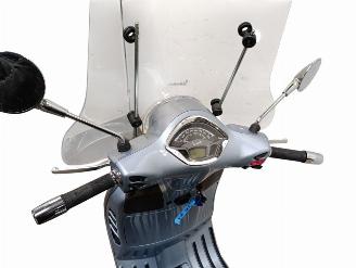 Piaggio  GTS VESPA picture 4