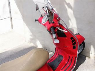 Piaggio  GTS VESPA picture 10