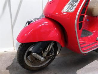 Piaggio  GTS VESPA picture 13