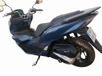 Honda  PCX picture 5