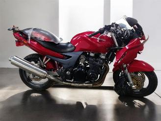 krockskadad bil motor Kawasaki ZR - 7 S 2001/7