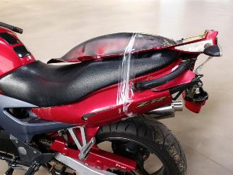 Kawasaki ZR - 7 S picture 10