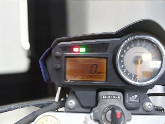 Honda CB 600 HORNET picture 18