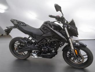 Vaurioauto  motor cycles Voge  R 125 2025/5