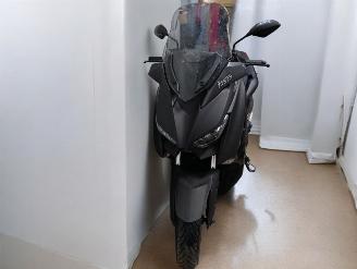Yamaha Xmax  picture 2