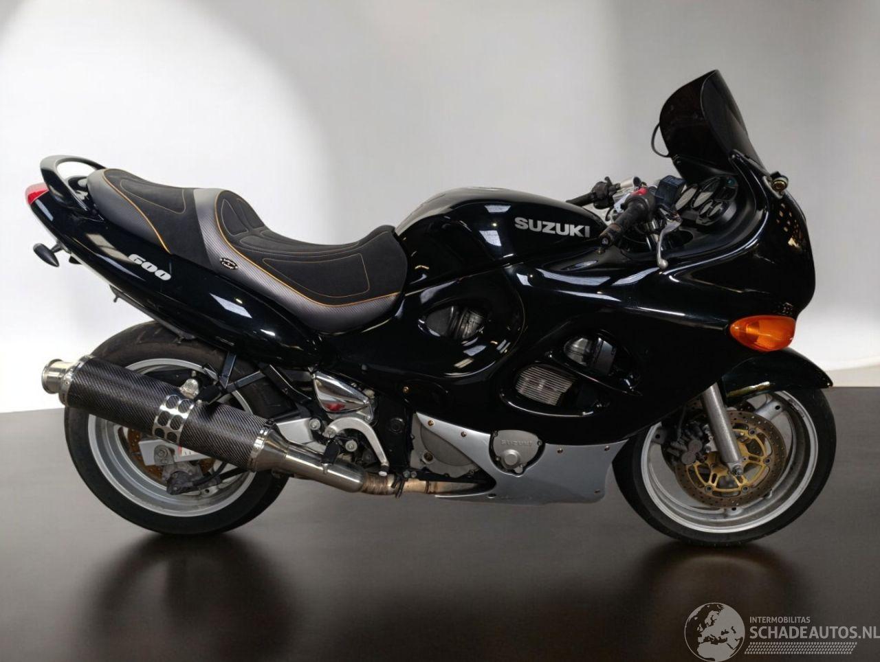 Suzuki GSX 600 F