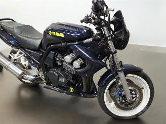 danneggiata motocicli Yamaha FZ 6 Fazer  1999/2