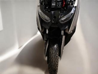 Yamaha Xmax  picture 14