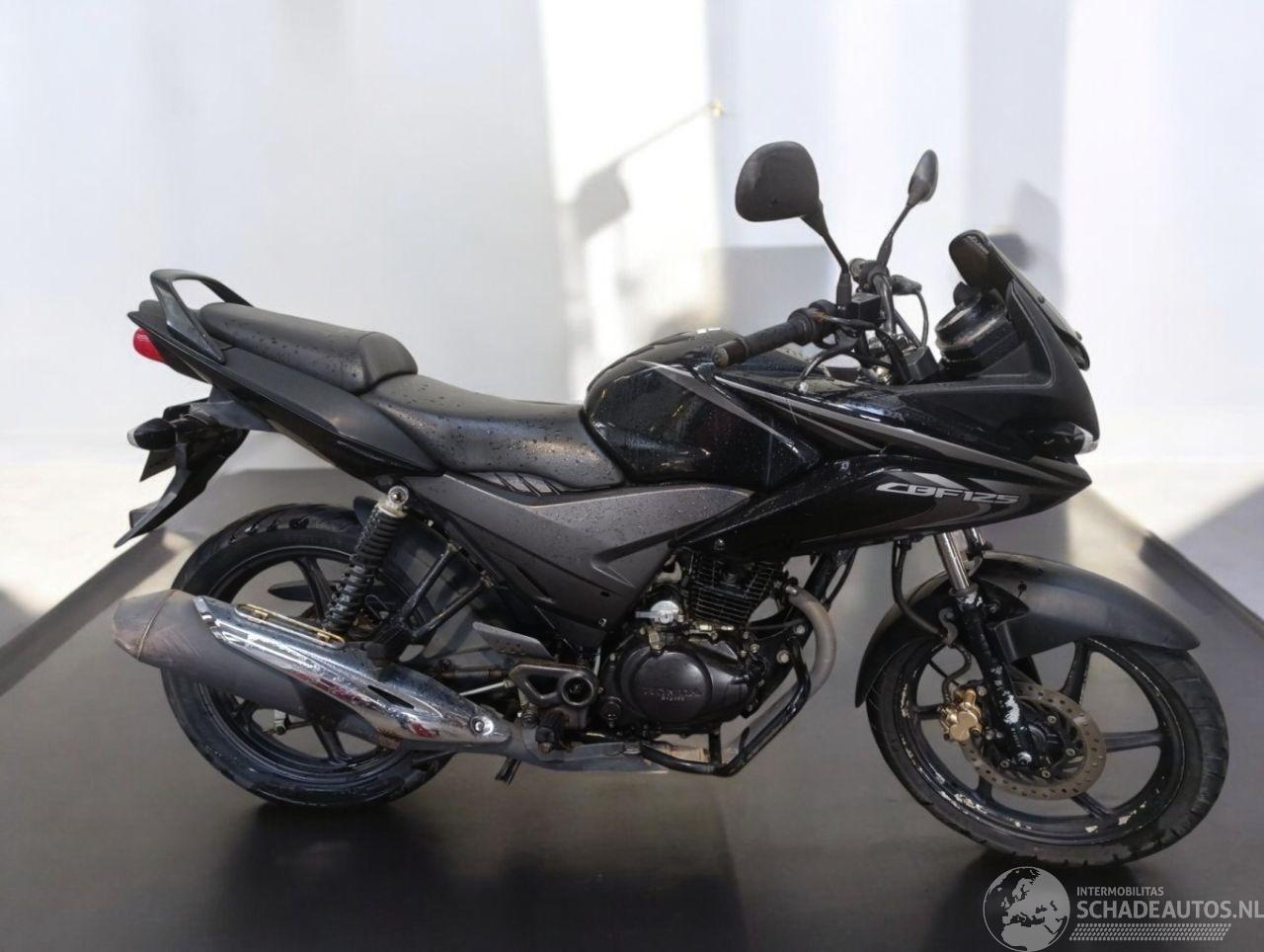 Honda CBF 125 
