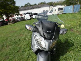 Suzuki  BURGMAN picture 5